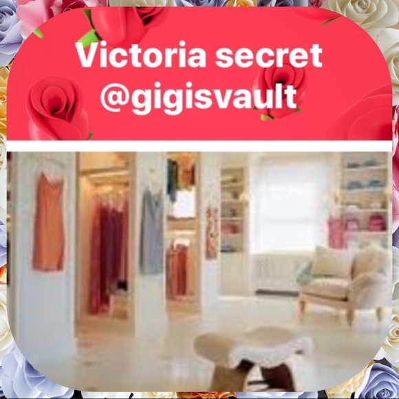 Purses - Picture 2 of 3